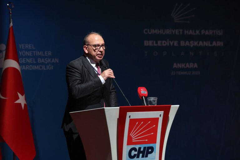Başkan Çetin Akın CHP Belediye Başkanları Çalıştayında Değerlendirmelerde Bulundu Başkan Çetin Akın CHP Belediye Başkanları Çalıştayında Değerlendirmelerde Bulundu