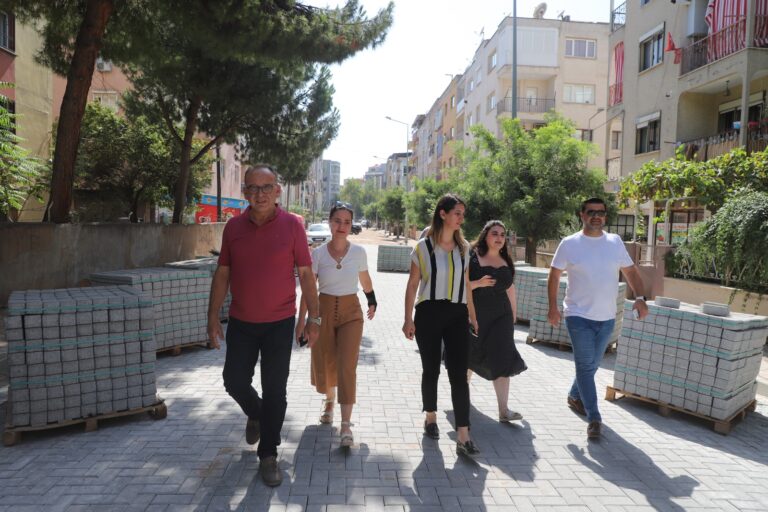 Başkan Çetin Akın: “Termometrelere aldırmadan Turgutlu’muz için sahada çalışmaya devam ediyoruz” Başkan Çetin Akın: “Termometrelere aldırmadan Turgutlu’muz için sahada çalışmaya devam ediyoruz”