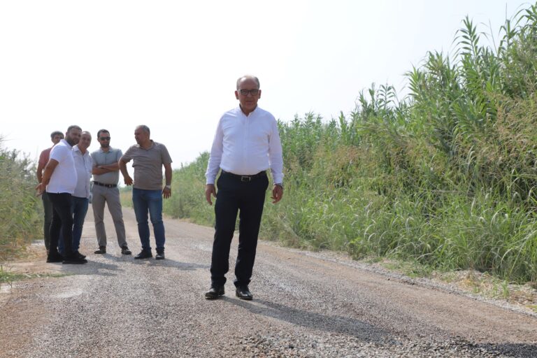 Başkan Çetin Akın ve Ekibi Sıcak Havaya Meydan Okudu