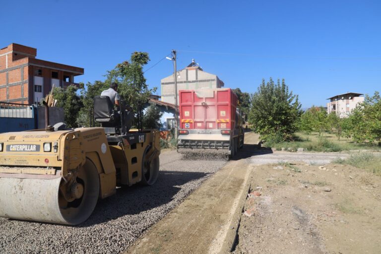 Turgutlu Belediyesi Fen İşleri Müdürlüğü Ekipleri Tam Kapasiteyle Sahada Turgutlu Belediyesi Fen İşleri Müdürlüğü Ekipleri Tam Kapasiteyle Sahada