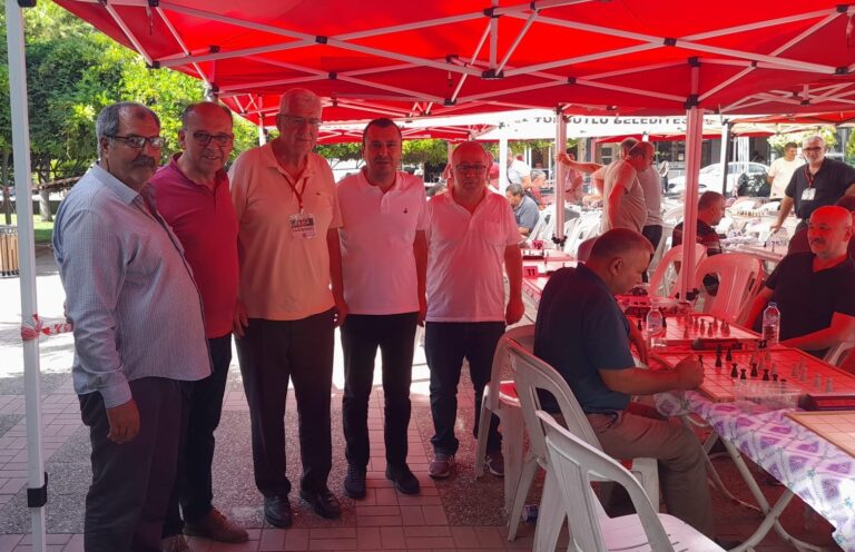 Turgutlu Dama Şampiyonası’na İkinci Gününde Yoğun İlgi