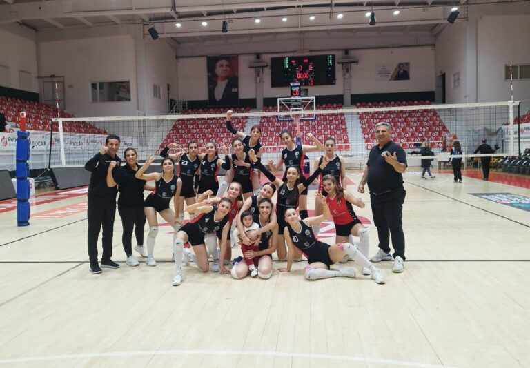 Deplasman Mücadelesinin Kazananı Turgutlu Belediyesi Kadın Voleybol Takımı Oldu