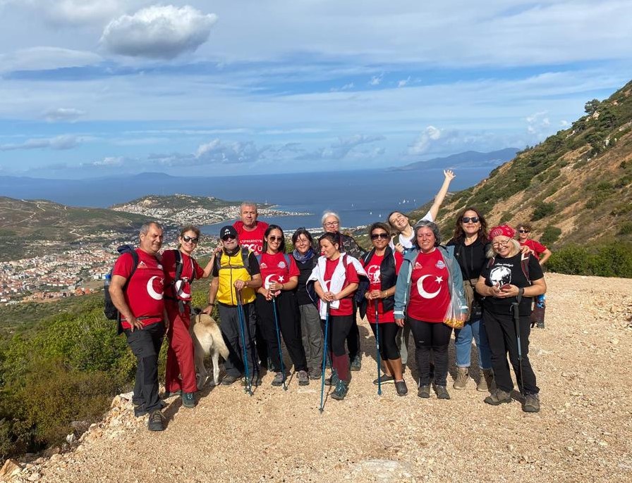 Turbeldak Ekibinden Atat Rk Anma Y R Y Turgutlu Belediyesi