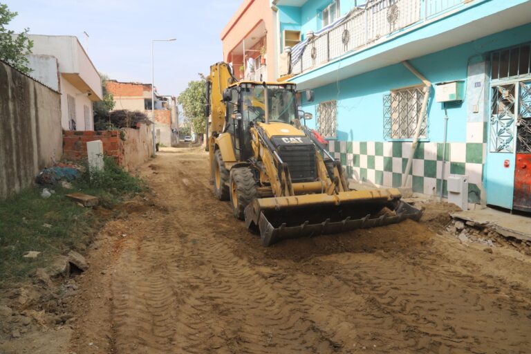 Turgutlu Belediyesi Fen İşleri Müdürlüğü Kentin Her Noktasında Hizmet Veriyor