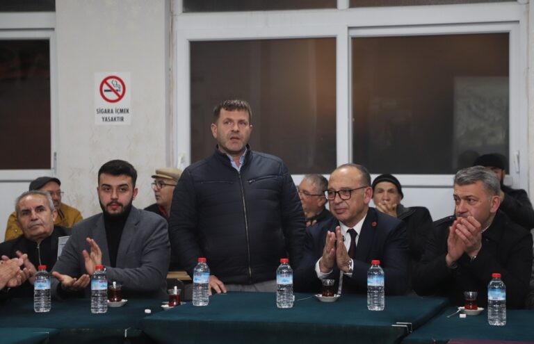 Başkan Çetin Akın: “Siyasette prim yok, halka hizmet etmek için buradayız” Başkan Çetin Akın: “Siyasette prim yok, halka hizmet etmek için buradayız”