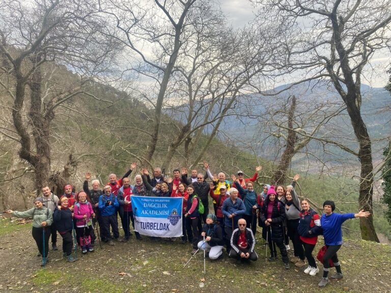 TURBELDAK Doğaseverleri Eşsiz Bir Parkurda Daha Buluşturdu TURBELDAK Doğaseverleri Eşsiz Bir Parkurda Daha Buluşturdu
