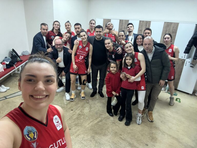 Lidya Garden City Turgutlu Belediyesi Kadın Basketbol Takımı Play-off Biletini Aldı