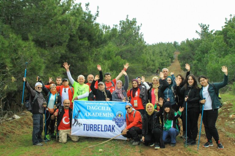 Doğaseverler Eşsiz Bir Parkurda Buluştu Doğaseverler Eşsiz Bir Parkurda Buluştu