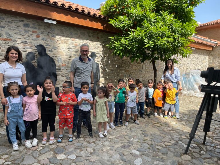 Çocuk Kültür Sanat Merkezi’nin Minik Öğrencileri Kent Müzesi’ni Ziyaret Etti Çocuk Kültür Sanat Merkezi’nin Minik Öğrencileri Kent Müzesi’ni Ziyaret Etti