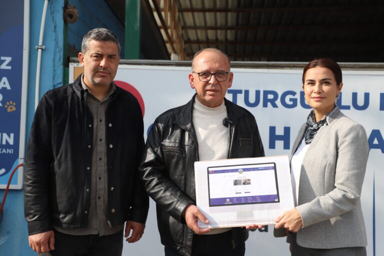 Turgutlu Belediyesinin Online Hayvan Sahiplendirme Sistemi Hizmete Sunuldu Turgutlu Belediyesinin Online Hayvan Sahiplendirme Sistemi Hizmete Sunuldu
