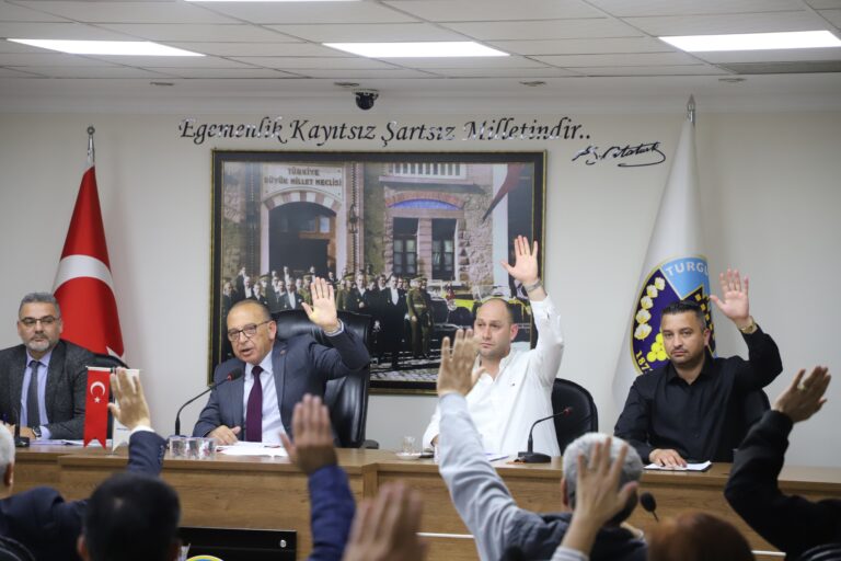 Turgutlu Belediye Meclisi 3 Aralık Salı Günü Toplanacak Turgutlu Belediye Meclisi 3 Aralık Salı Günü Toplanacak