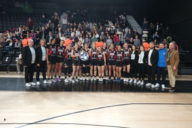 Lidya Garden City Turgutlu Belediyespor Kadın Basketbol Takımı, Federasyon Kupası’nda İkinci Oldu