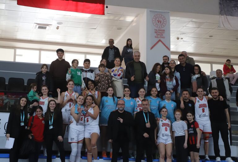 Play- Off’u Garantileyen LGC Turgutlu Belediyesi Yine Galip Play- Off’u Garantileyen LGC Turgutlu Belediyesi Yine Galip