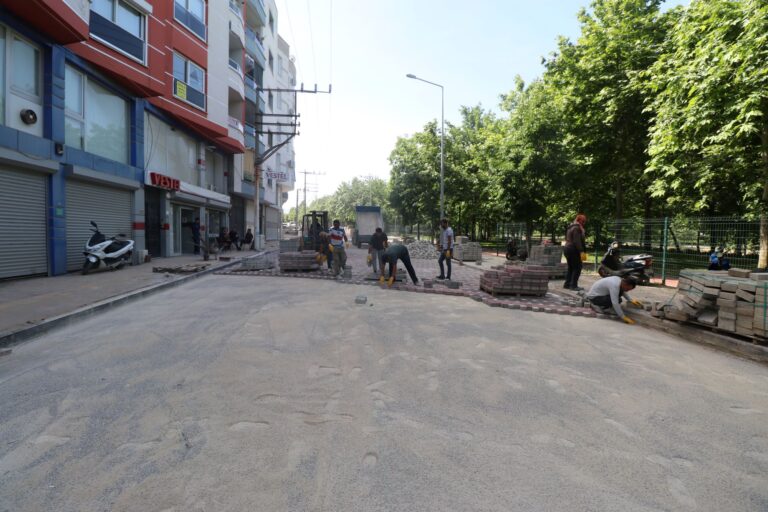 Turgutlu’nun Yolları Yenileniyor