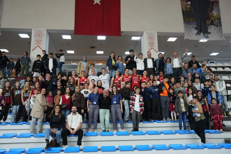Potada ve Filede Kazanan Turgutlu Belediyespor Potada ve Filede Kazanan Turgutlu Belediyespor