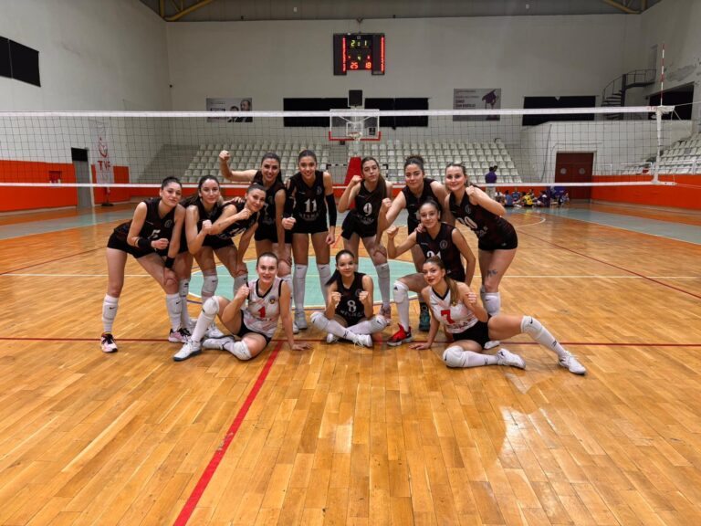 Turgutlu Belediyespor Kadın Voleybol Takımından 5’te 5’lik Başarı Turgutlu Belediyespor Kadın Voleybol Takımından 5’te 5’lik Başarı