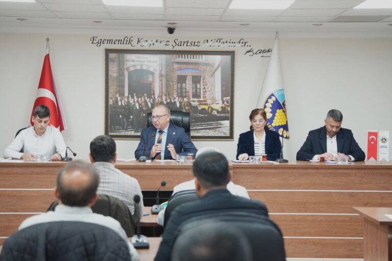 Turgutlu Belediyesi Meclisi Olağanüstü Toplandı