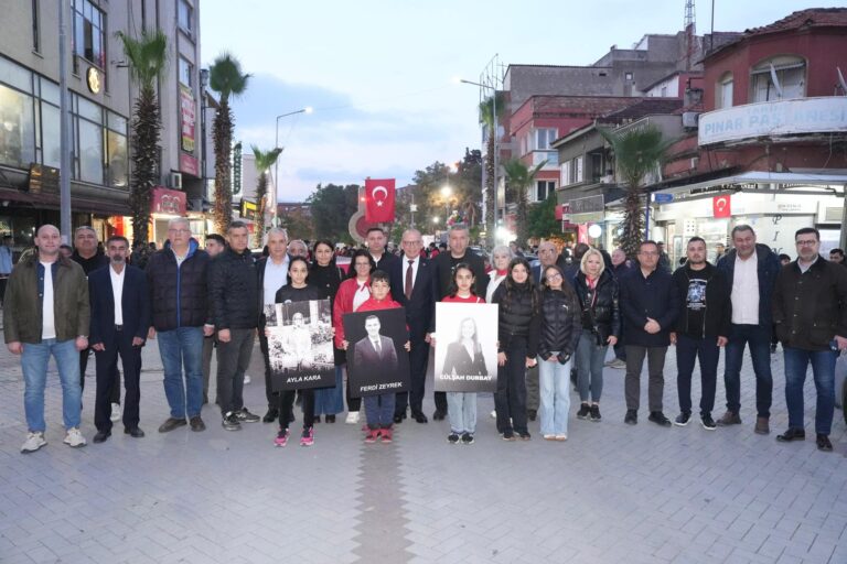 Turgutlu ‘Sessiz Saygı Korteji’ ile 23 Nisan’da Tek Yürek Oldu