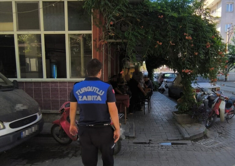 Turgutlu Zabıtasından Kahvehanelere İşgal Denetimi
