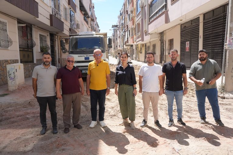 Başkan Çetin Akın Sahada: Üstyapı Çalışmaları Hız Kazandı